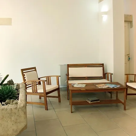 Manipinta Corigliano dʼOtranto